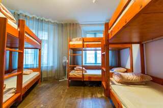 Хостелы Tallinn Backpackers Таллин Односпальная кровать в общем номере с 6 кроватями-3
